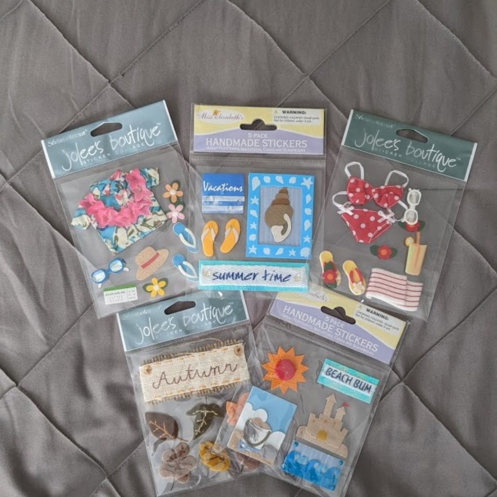 Lot of 5 Summertime/Vacation Themed Scrapbook